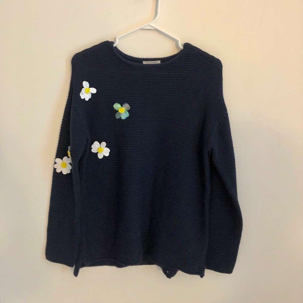 Zara sweater with flowers applications for girls